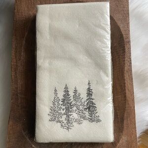 HEARTH & HAND WITH MAGNOILA PAPER GUEST TOWELS 14 COUNT NEW